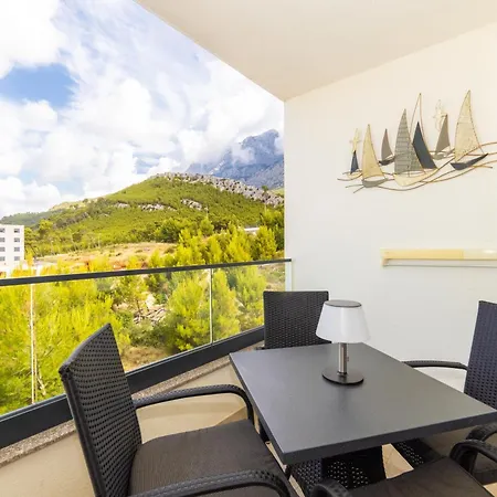 Luxury Belissima マカルスカ