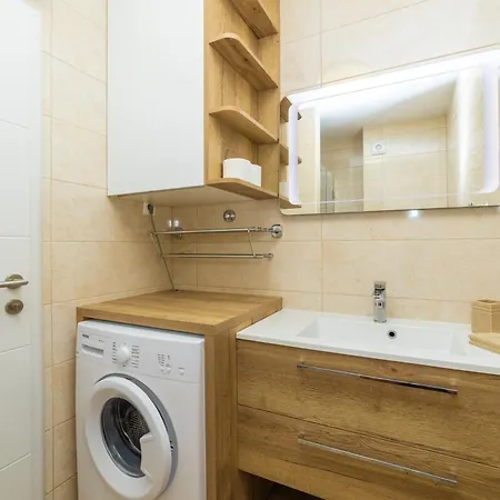 アパート Luxury Belissima マカルスカ