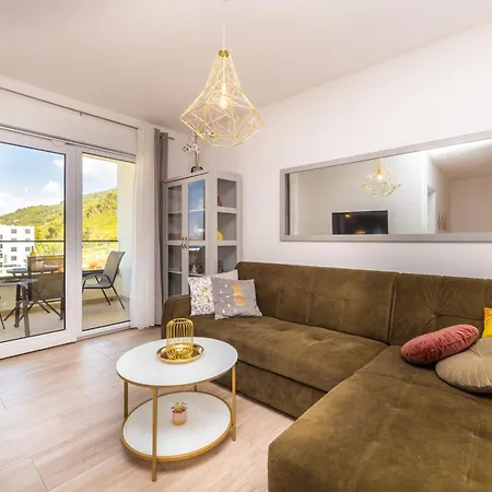 Lägenhet Luxury Belissima