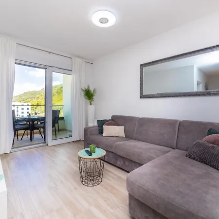 Luxury Belissima * Makarska