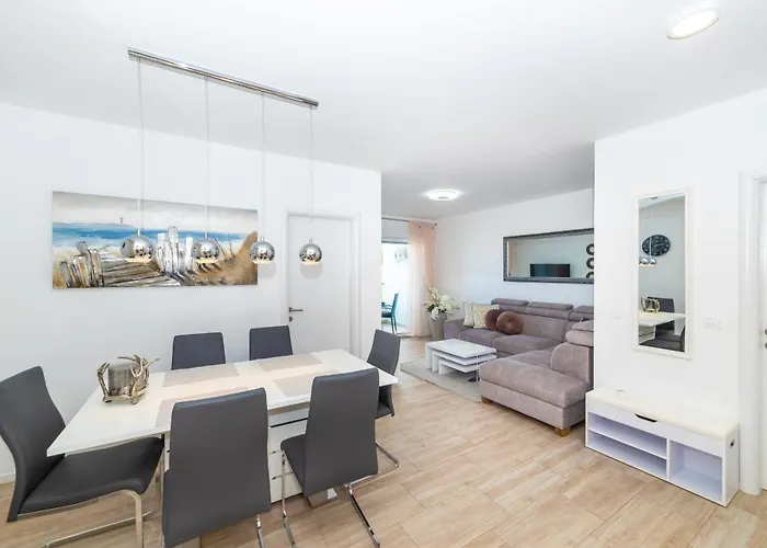 Luxury Belissima Apartment Makarska