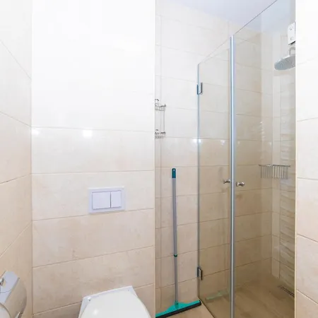 Luxury Belissima 마카르스카